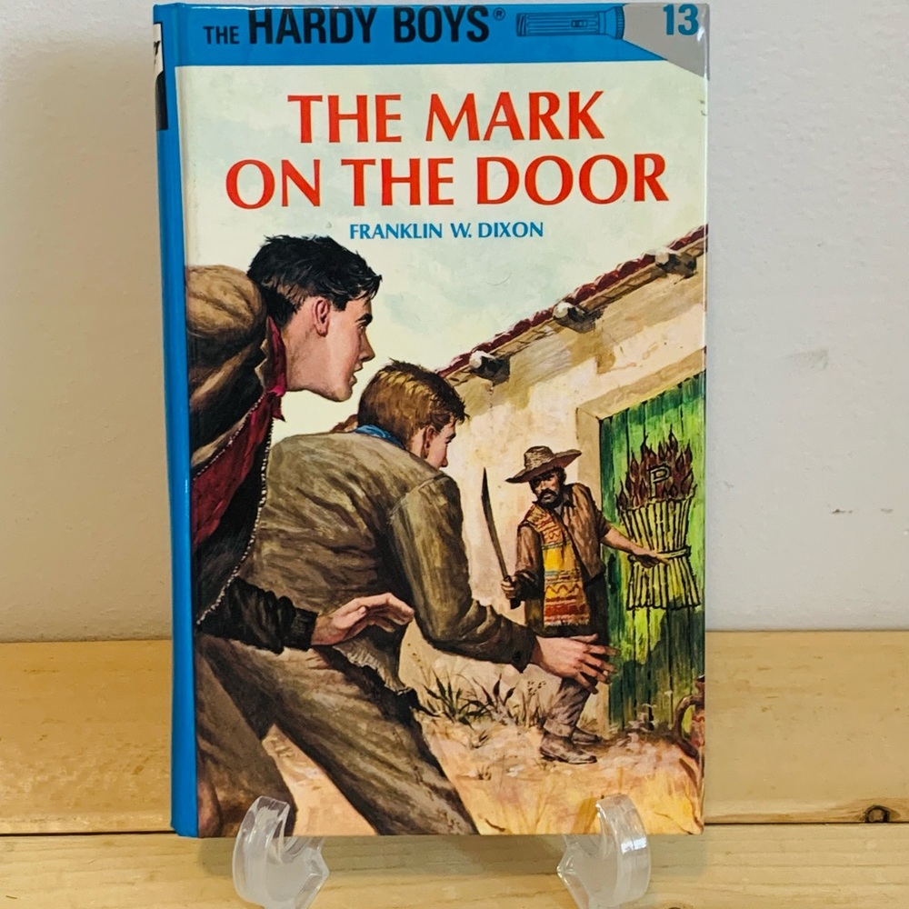 The Hardy Boys "The Mark on the Door" Vintage Hardcover-1995